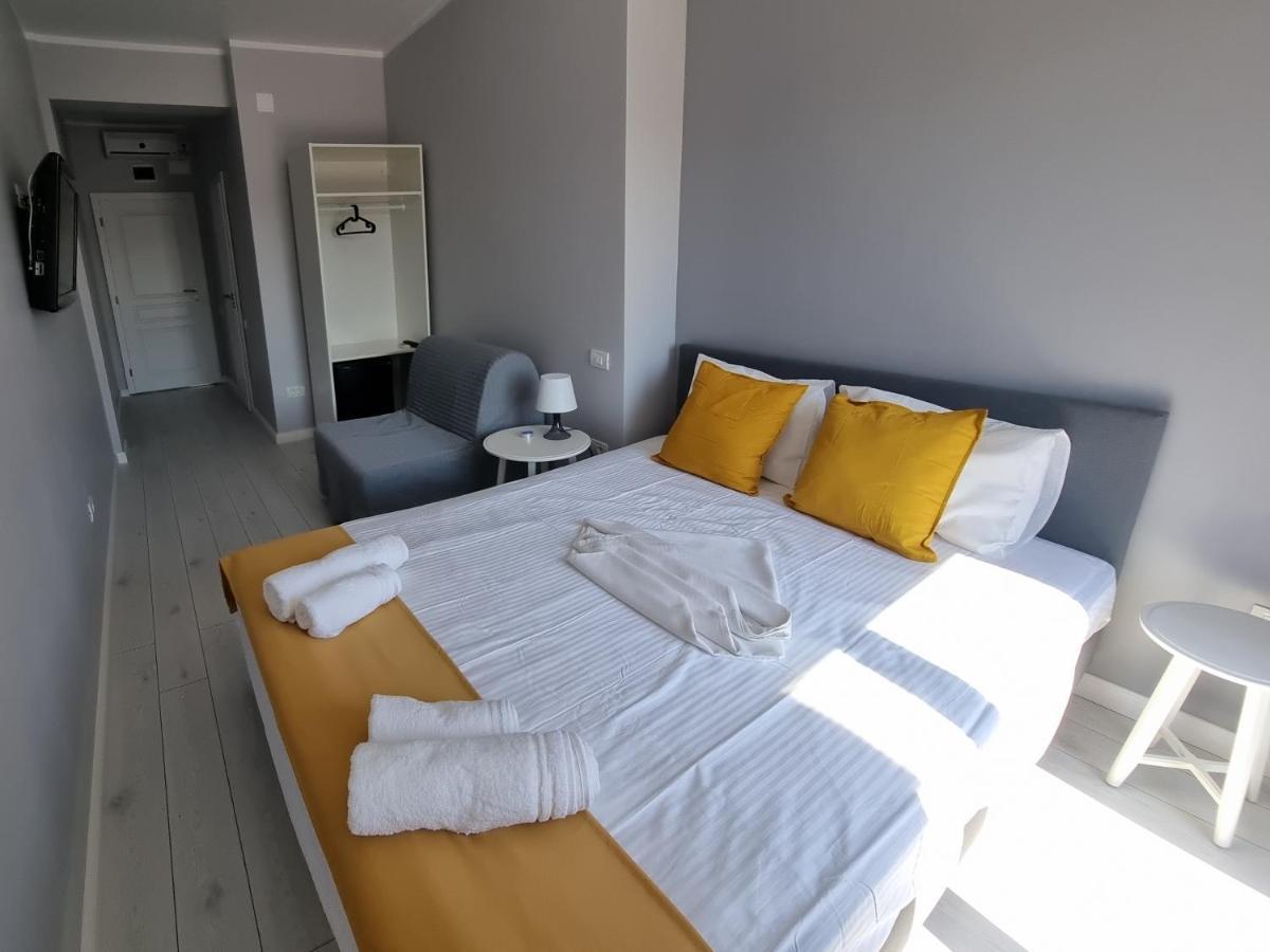 Chg Boutique Hotel Costinesti Extérieur photo